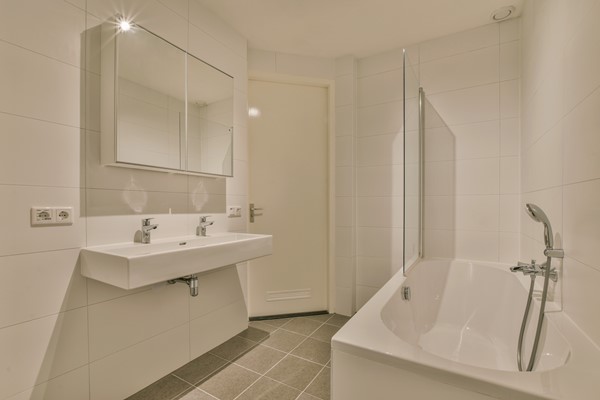 Medium property photo - Wilhelminastraat 213hs, 1054 WG Amsterdam